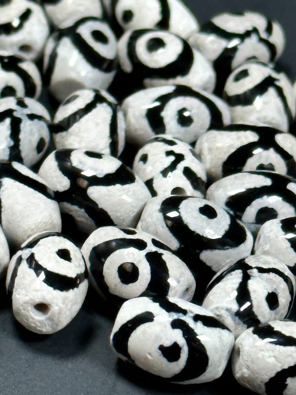 NATURAL Hand Painted Tibetan Agate Gemstone Bead 11x8mm Tube Shape Beads, Beautiful Hand Painted Black and White Color Tibetan Loose Beads Hot on Sale